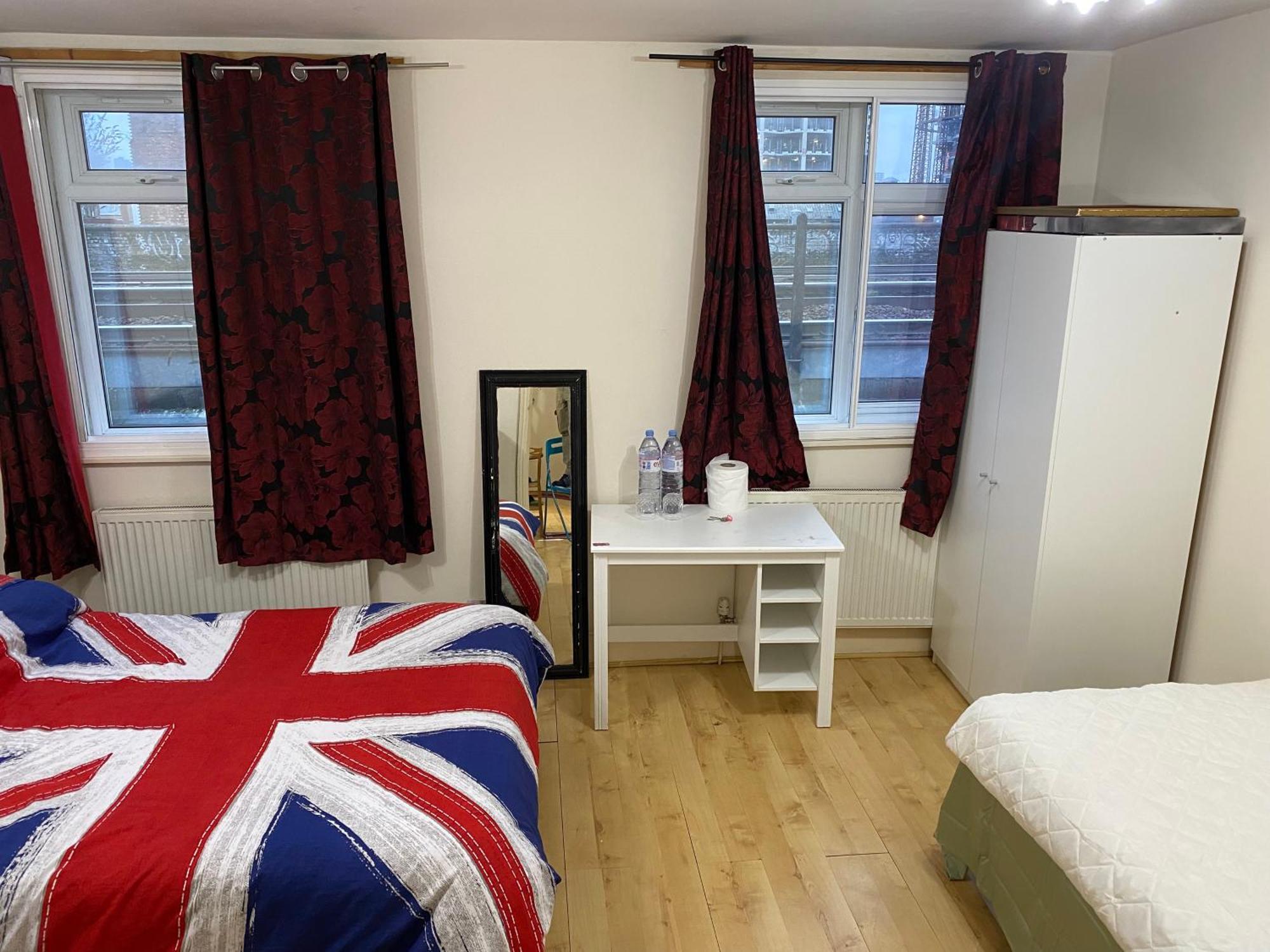 Homestay Privet Near Cambridge Heath Station London