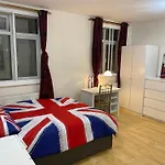 Privet Room Near Cambridge Heath Station