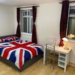 Privet Room Near Cambridge Heath Station