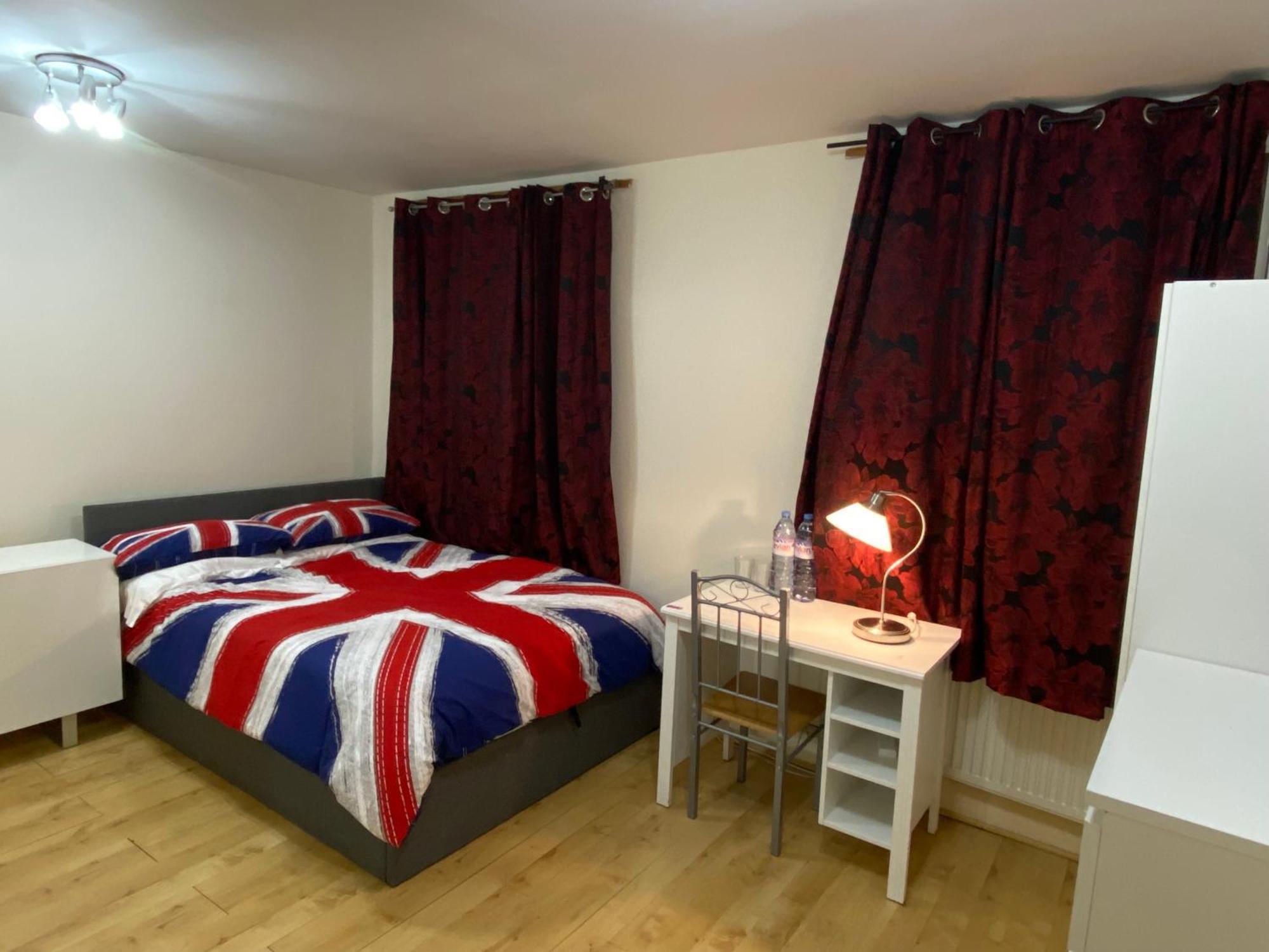 Privet Near Cambridge Heath Station Alloggio in famiglia *